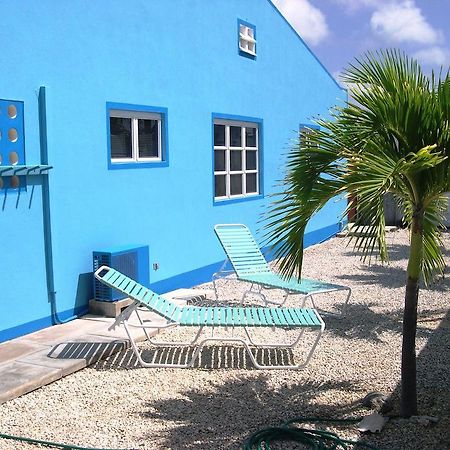 Happy Holiday Homes Kralendijk Exterior foto
